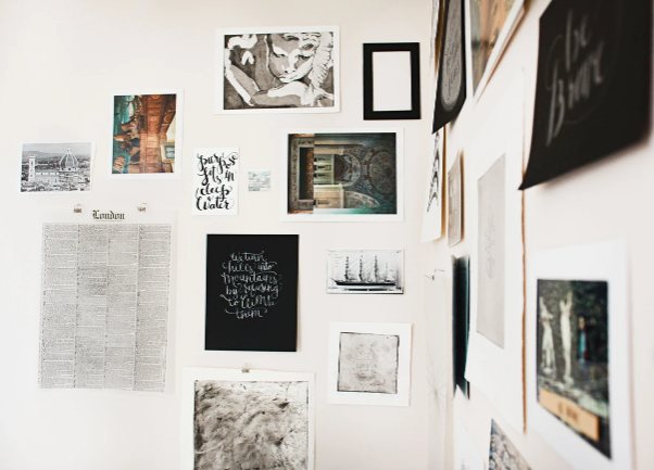 Easy Tips to Create a Gallery Art Wall You’ll Love